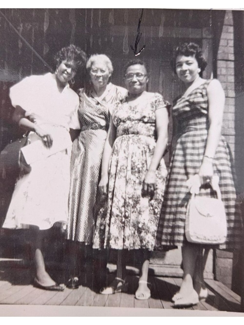 Vintage Black White Photo African American Women Dresses History Family 1950s - Picture 2 of 7